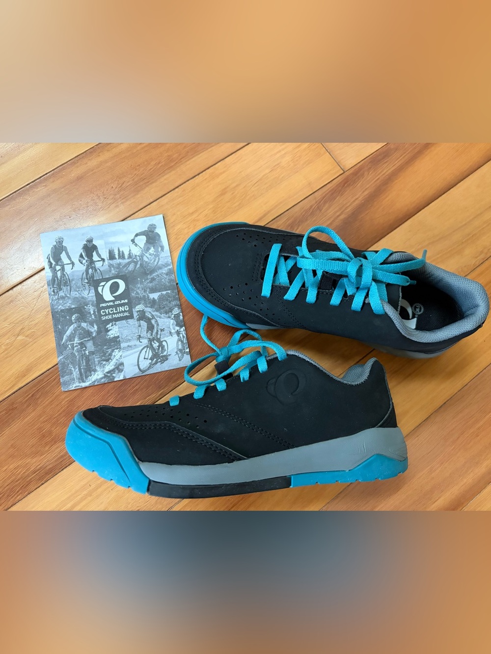 Pearl Izumi Black & Teal Cycling Shoes